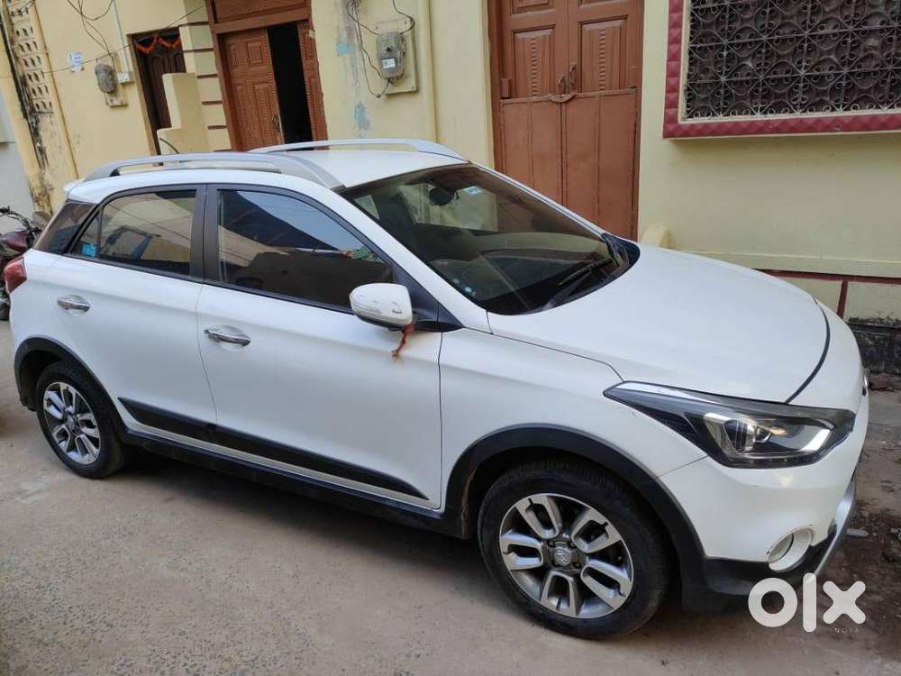 Hyundai I20 Active 2017 Petrol Well Maintained