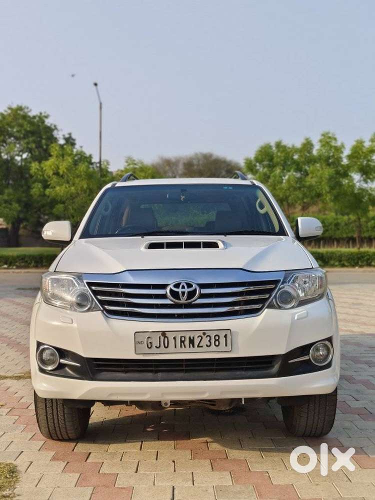Toyota Fortuner 2011-2016 4x2 Manual, 2015, Diesel