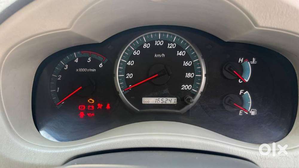 Toyota Innova 2.5 Z Diesel 7 Seater Bs Iv, 2013, Diesel