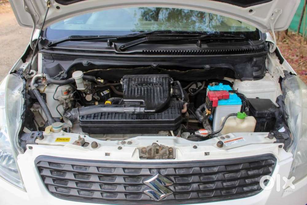 Maruti Suzuki Ertiga Vxi At Petrol, 2014, Petrol