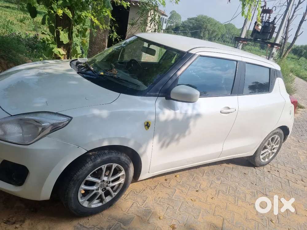 Swift Maruti Suzuki 2021