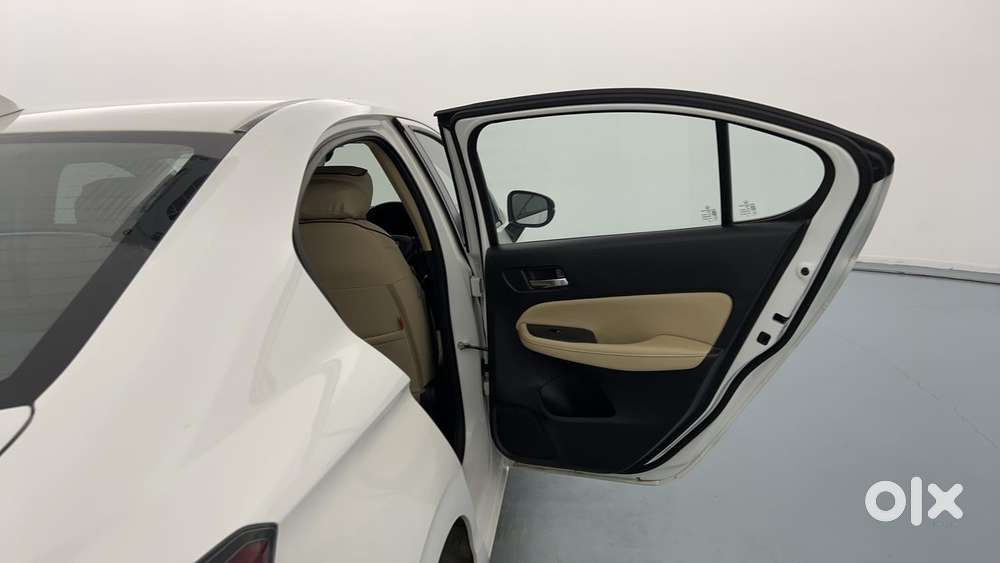 Honda City 1.5 Zx I-vtec Mt, 2023, Petrol