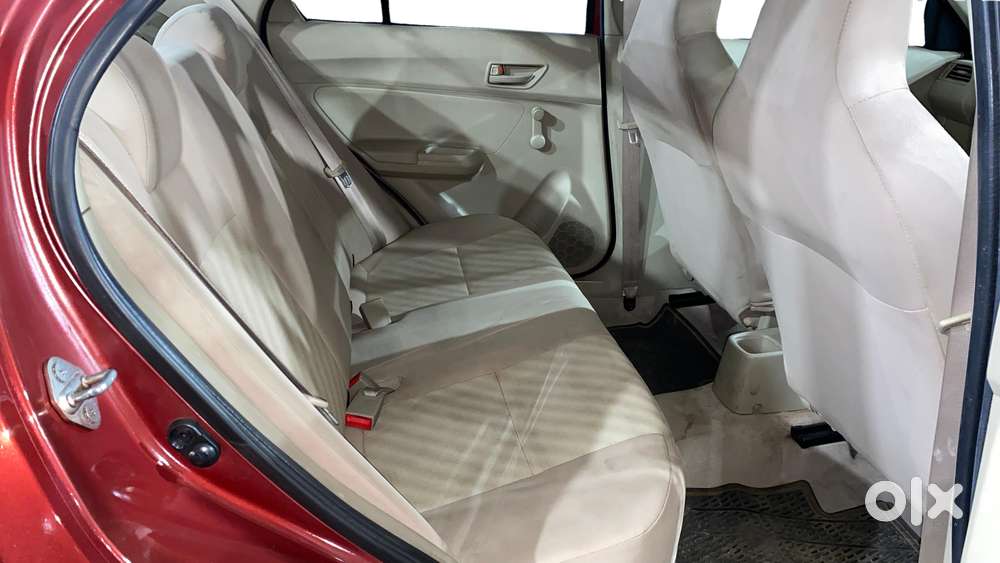 Maruti Suzuki Swift Dzire 1.2 Lxi Bsiv, 2017, Petrol