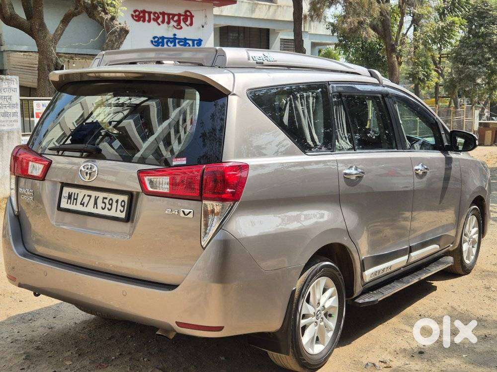 Toyota Innova Crysta 2.4 Vx Mt 8s, 2016, Diesel