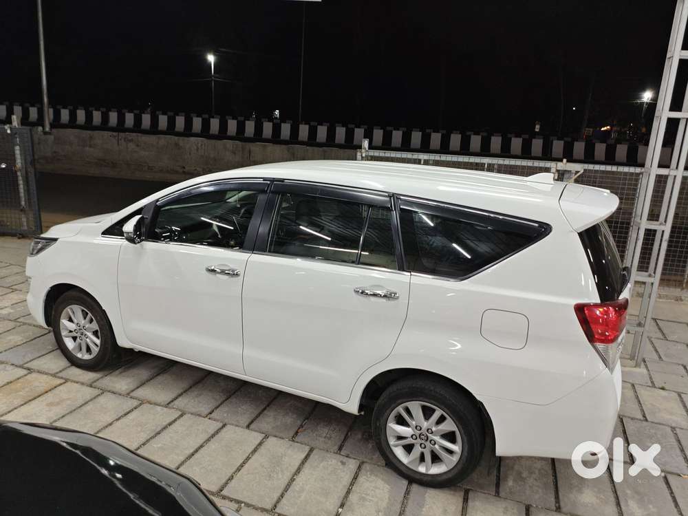 Toyota Innova Crysta 2.4 Gx Mt 8s, 2019, Diesel