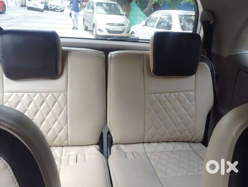 Toyota Innova 2009-2011 2.5 E 7 Str, 2015, Diesel