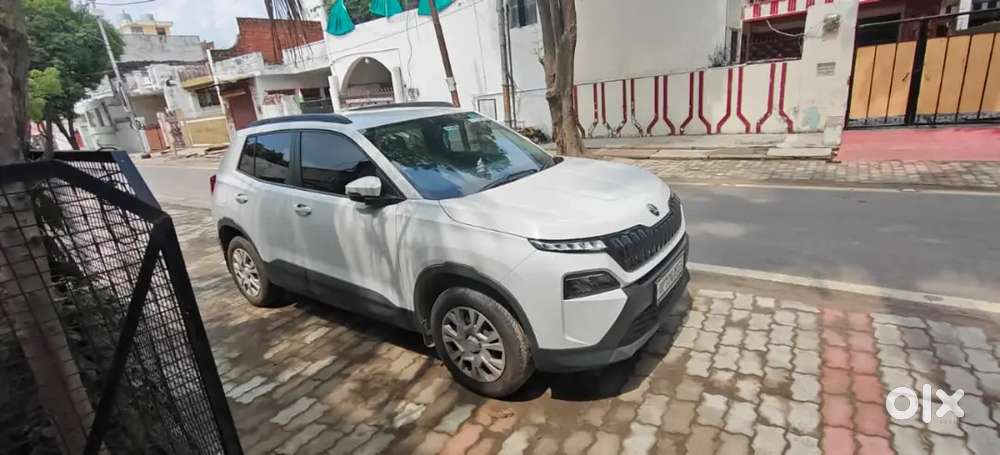 Skoda Kylaq 2025 Petrol 14500 Km Driven