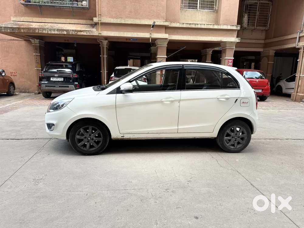 Tata Bolt Revotron Xt, 2016, Petrol