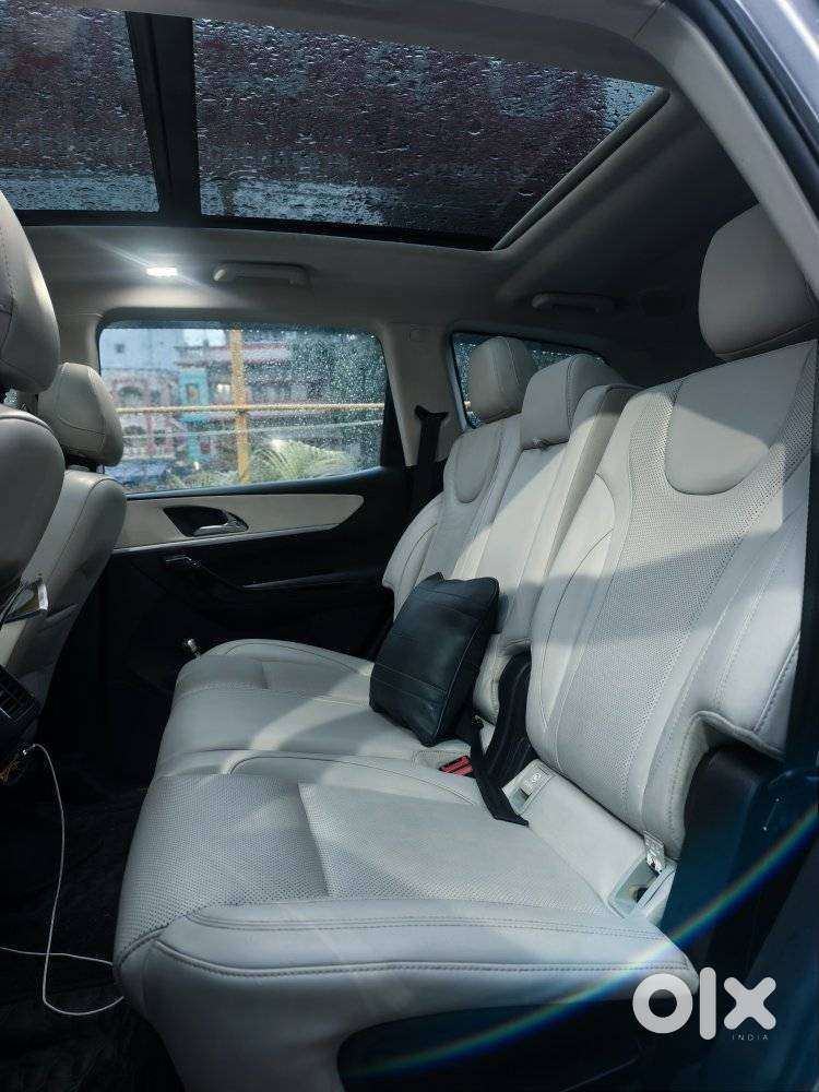 Mahindra Xuv700 2.2 Ax 7 Diesel Mt Luxury Pack Str, 2024, Diesel