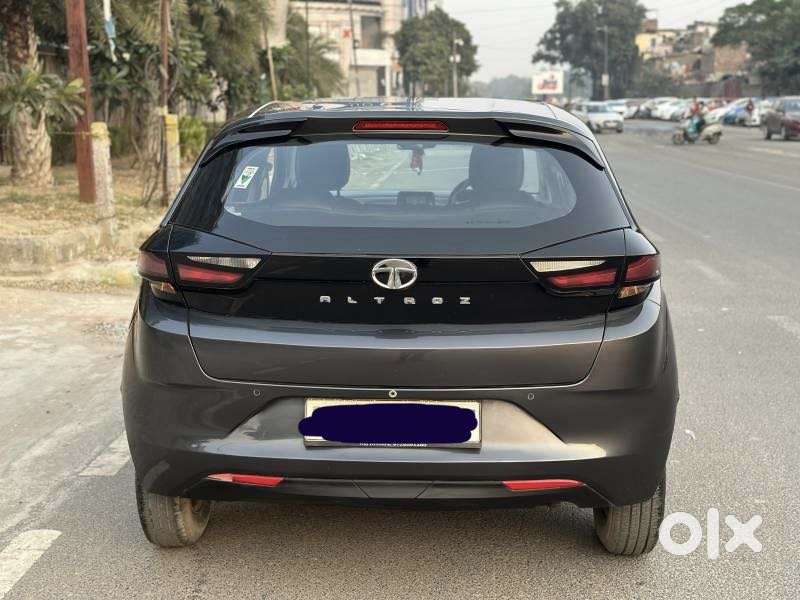 Tata Altroz 1.2 Xe, 2021, Petrol
