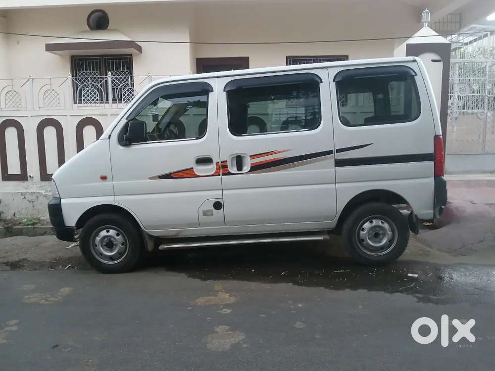 June Month 2022, 52000 Km Running, 4 Tyre New, Cng Compny Fitted