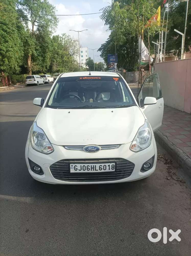 Ford Figo 1.2 Petrol 2015