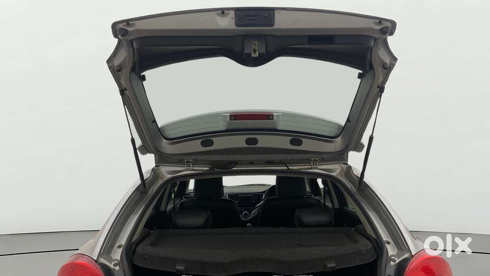 Maruti Suzuki Baleno 1.2 Zeta, 2018, Petrol
