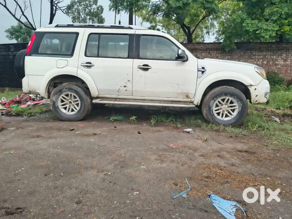 Ford Endeavour 2013 Diesel