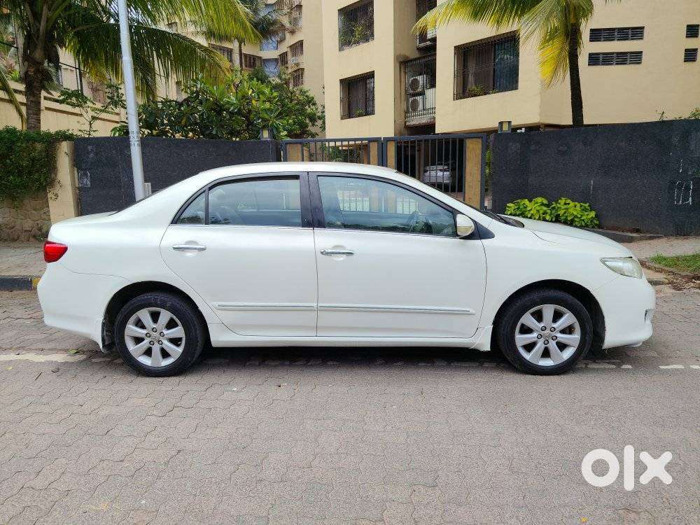 Toyota Corolla Altis G, 2010, Cng & Hybrids