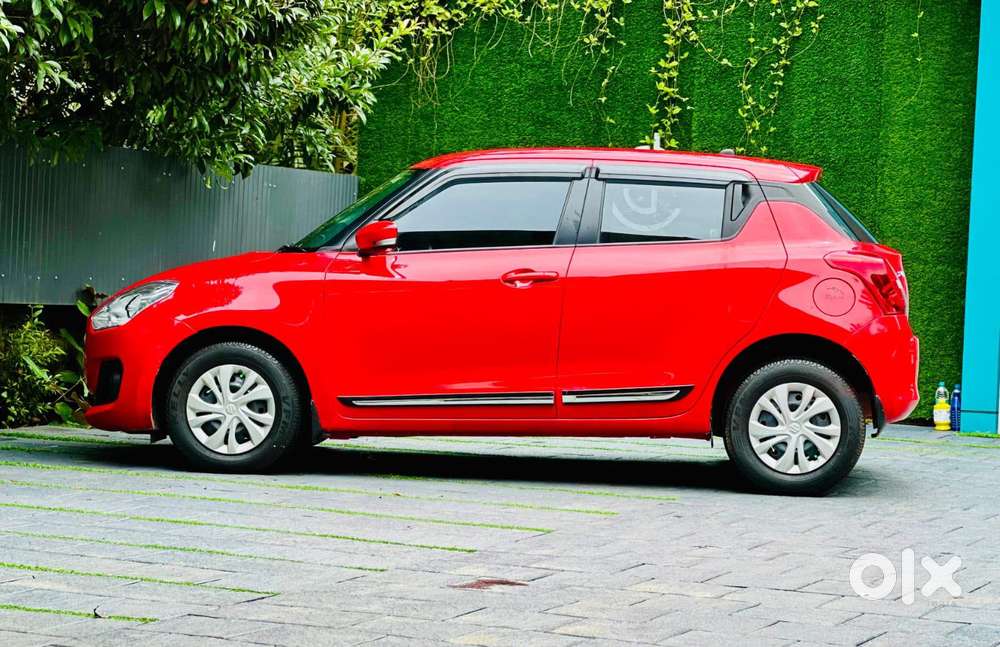 Maruti Suzuki Swift Vxi Optional, 2020, Petrol