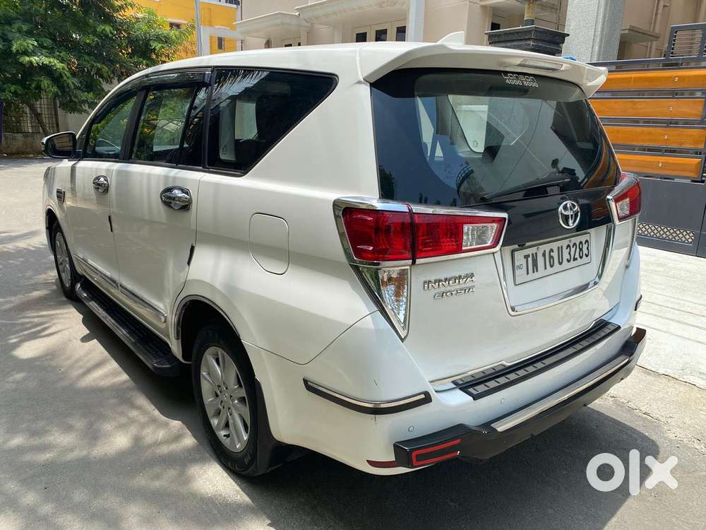 Toyota Innova Crysta [2020-ongoing] 2.4 Gx 7 Str, 2023, Diesel