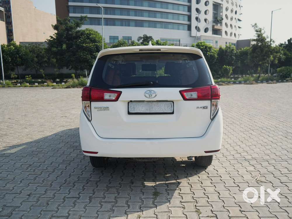 Toyota Innova Crysta 2.4 Gx Mt, 2017, Diesel