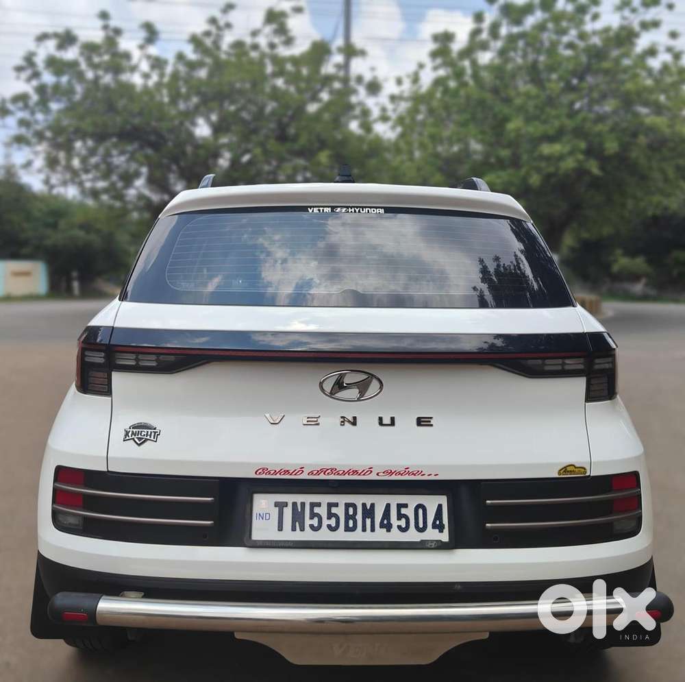 Hyundai Venue Sx Mt, 2023, Petrol