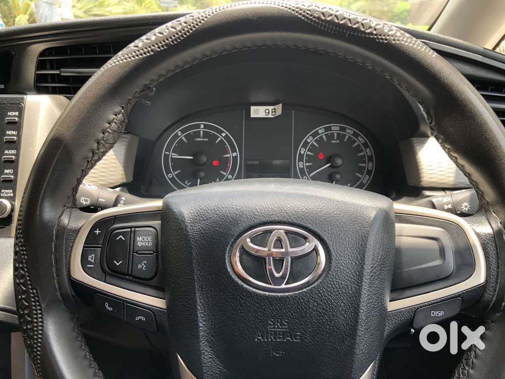 Toyota Innova Crysta 2.4 G Mt 7 Str, 2025, Diesel