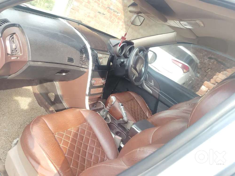 Mahindra Xuv500 2014 Diesel 122000 Km Driven