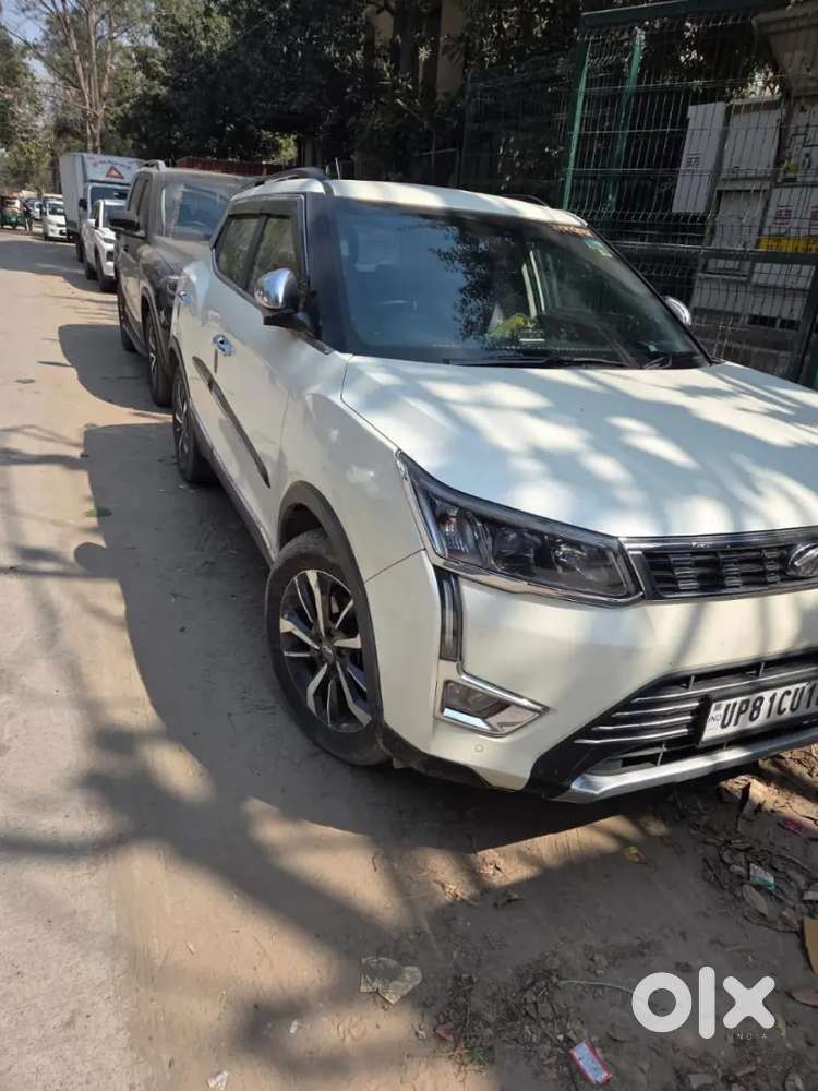 Mahindra/xuv300/w8