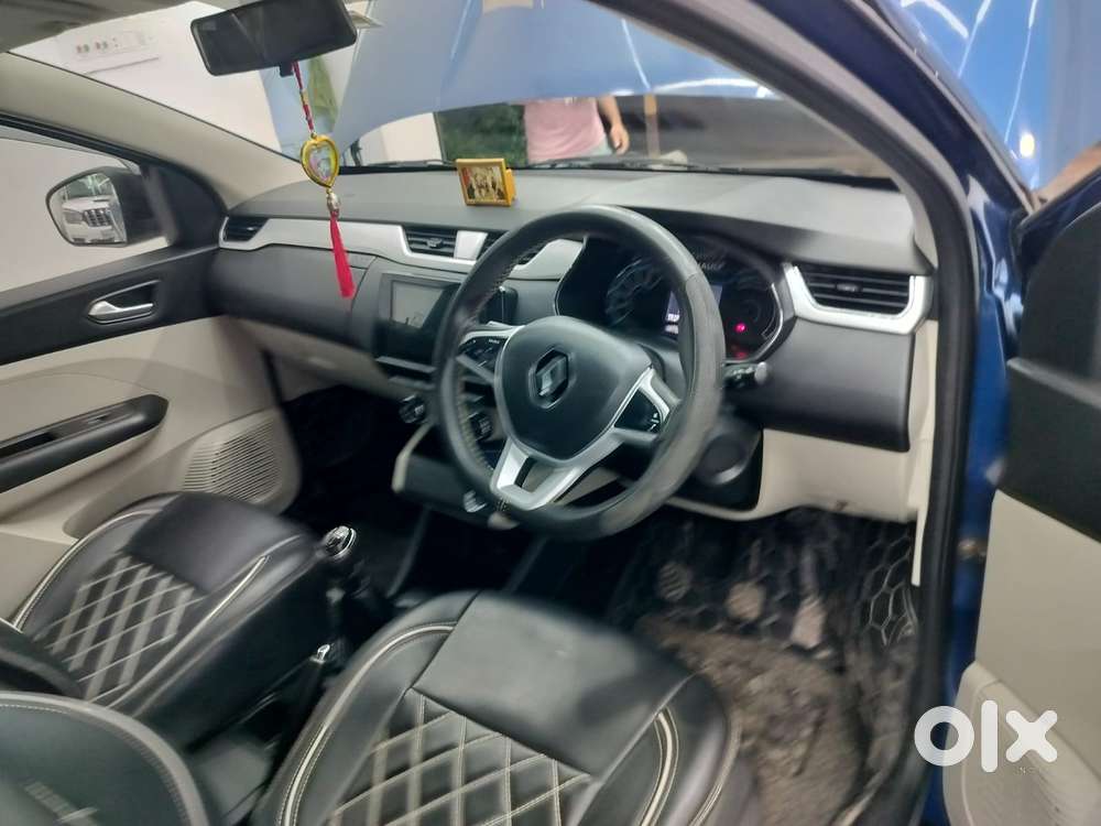 Renault Triber Rxz, 2021, Petrol