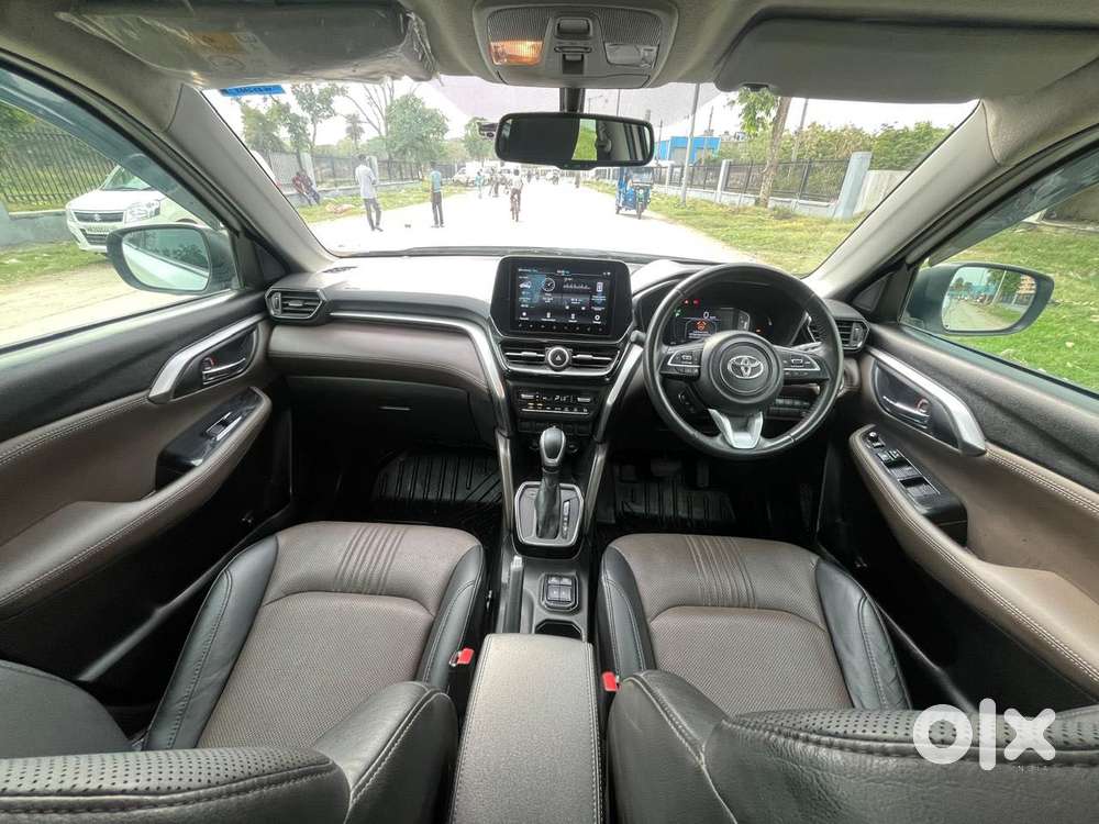 Toyota Urban Cruiser Hyryder 1.5 V Hybrid, 2023