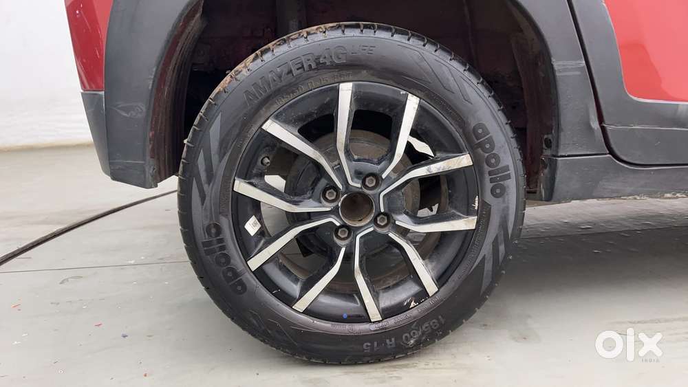 Mahindra Kuv100 Nxt 1.2 K8 Petrol 6 Str Dual Tone, 2017, Petrol