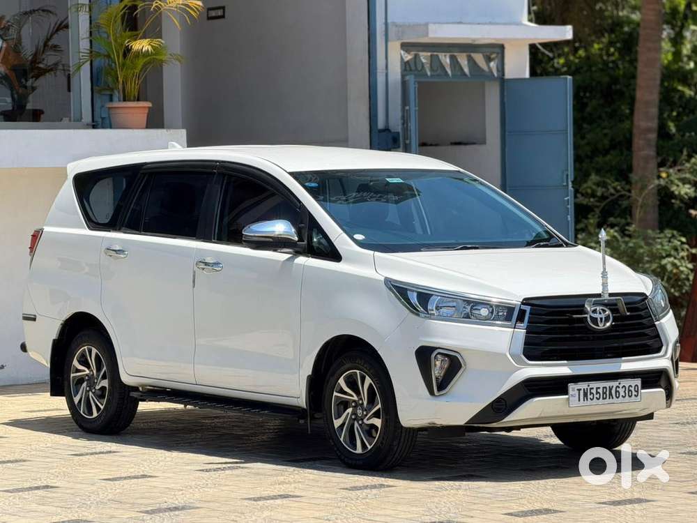 Toyota Innova Crysta 2.4 G Mt 8s, 2022, Diesel