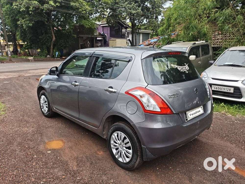 Maruti Suzuki Swift Vxi + Manual, 2017, Petrol