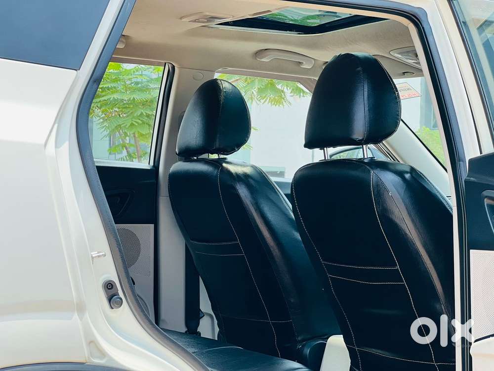 Mahindra Xuv300 W8 Amt Diesel, 2021, Diesel