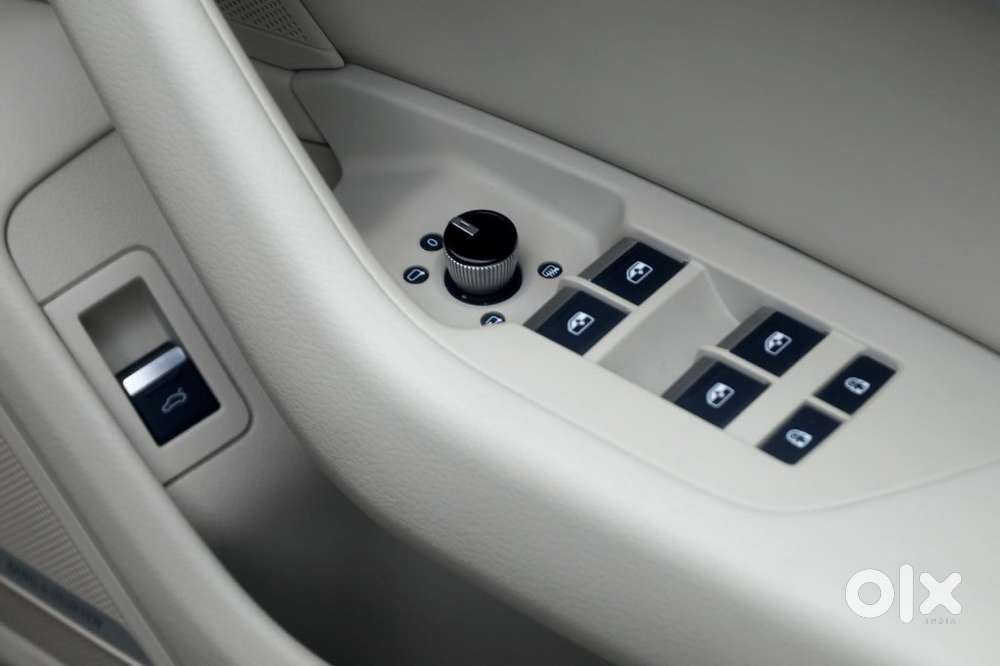 Audi A6 Technology 45 Tfsi W/o Matrix, 2023, Petrol