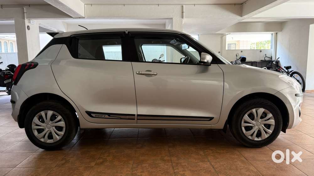 Maruti Suzuki Swift Vxi Petrol  Dec 2020 Model  Single Owner