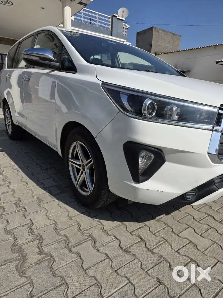 Toyota Innova Crysta 2017 Diesel 105000 Km Driven