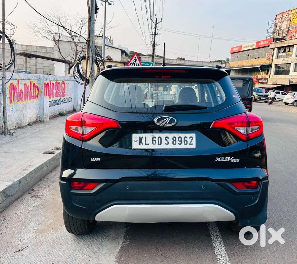 Mahindra Xuv300 2021 Petrol Well Maintained