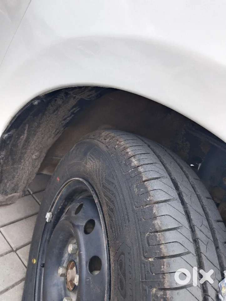 Maruti Suzuki Dzire 1.2 Vxi, 2024, Petrol