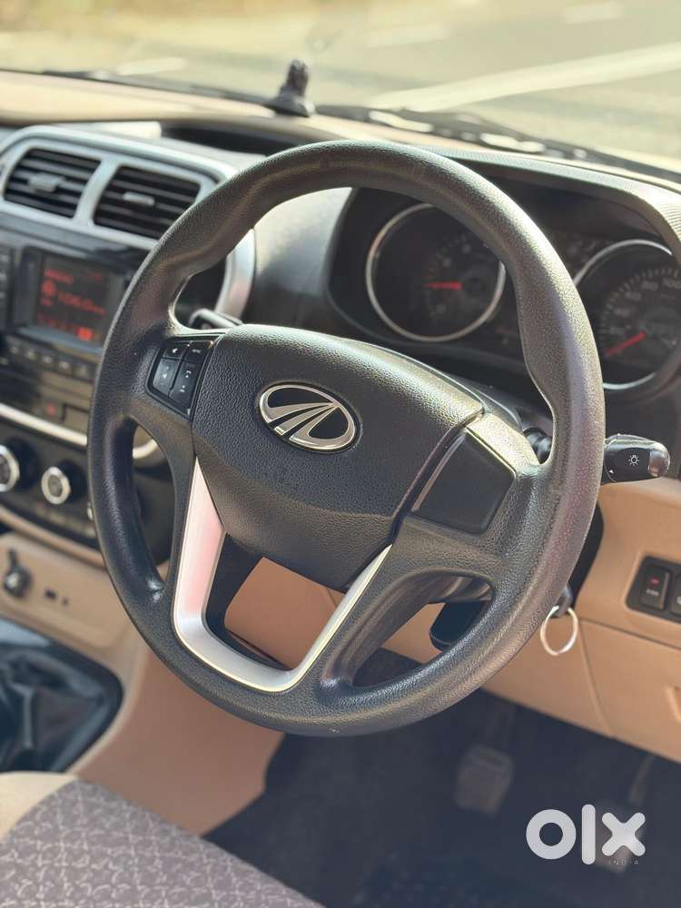 Mahindra Tuv 300 Mhawk100 T8, 2016