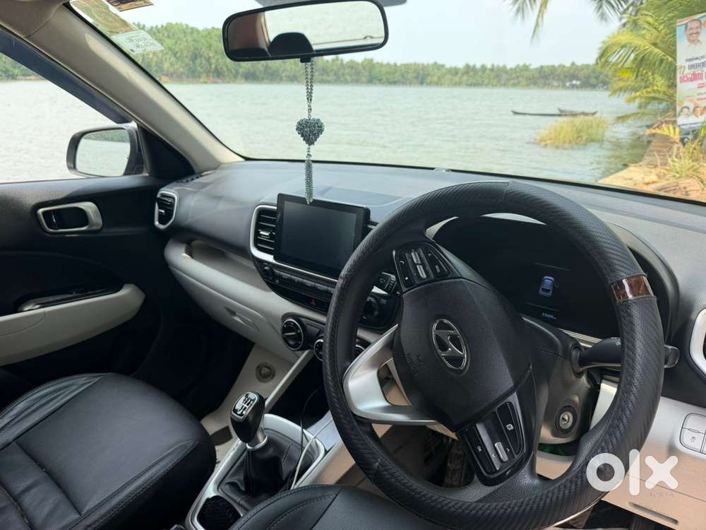 Hyundai Venue Diesel Manual 2022