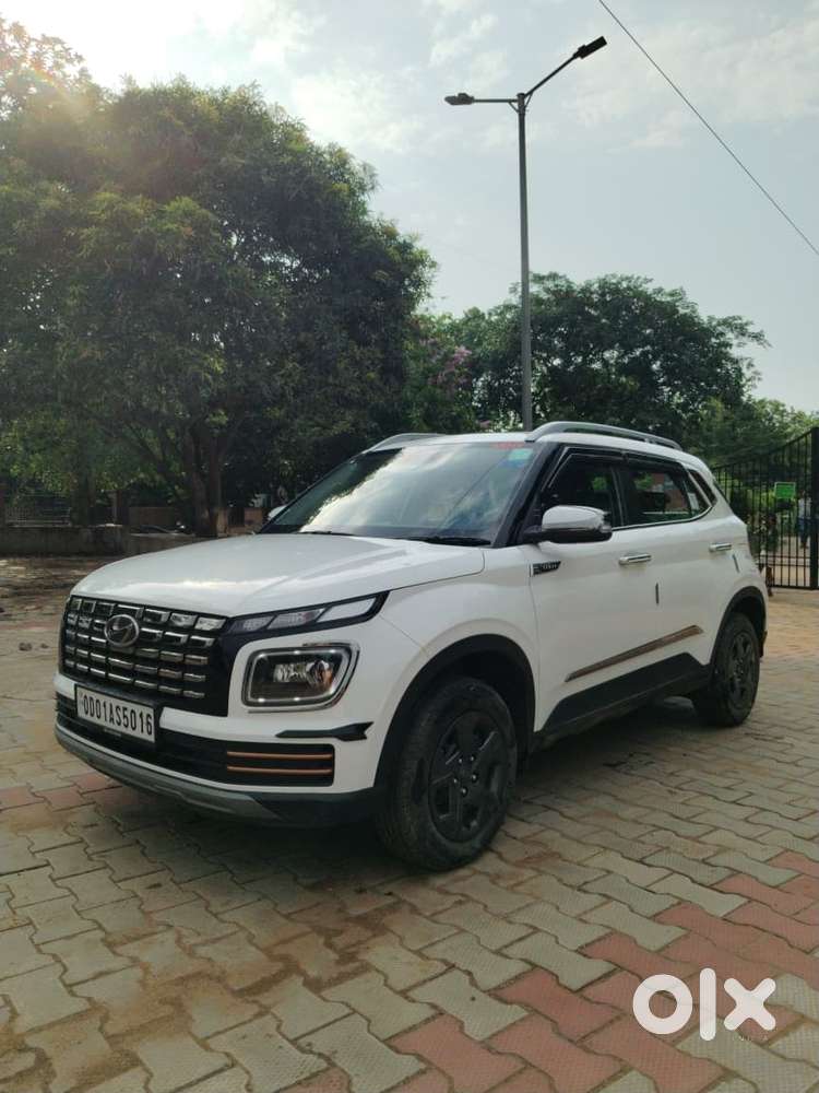 Hyundai Venue, 2023, Petrol