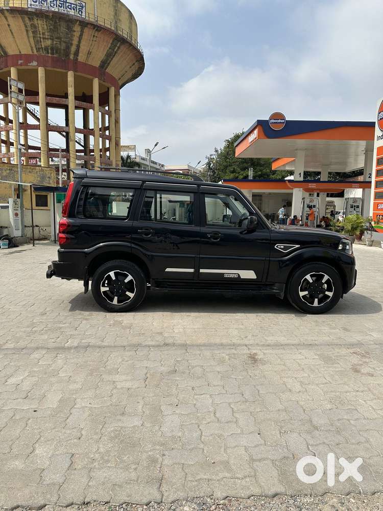 Mahindra Scorpio Classic 2.2 S 11 Mt 7 Cc, 2022, Diesel