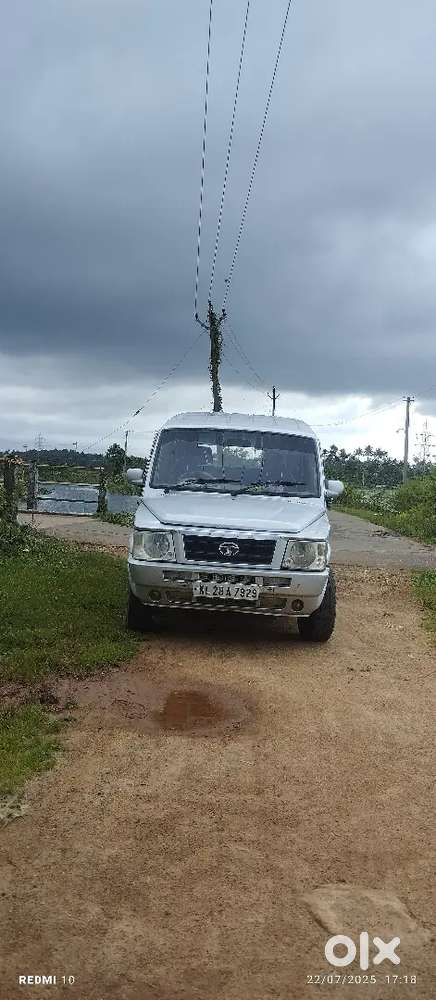 Chilled A/c, Power Steering, Power Break, 7 Seater