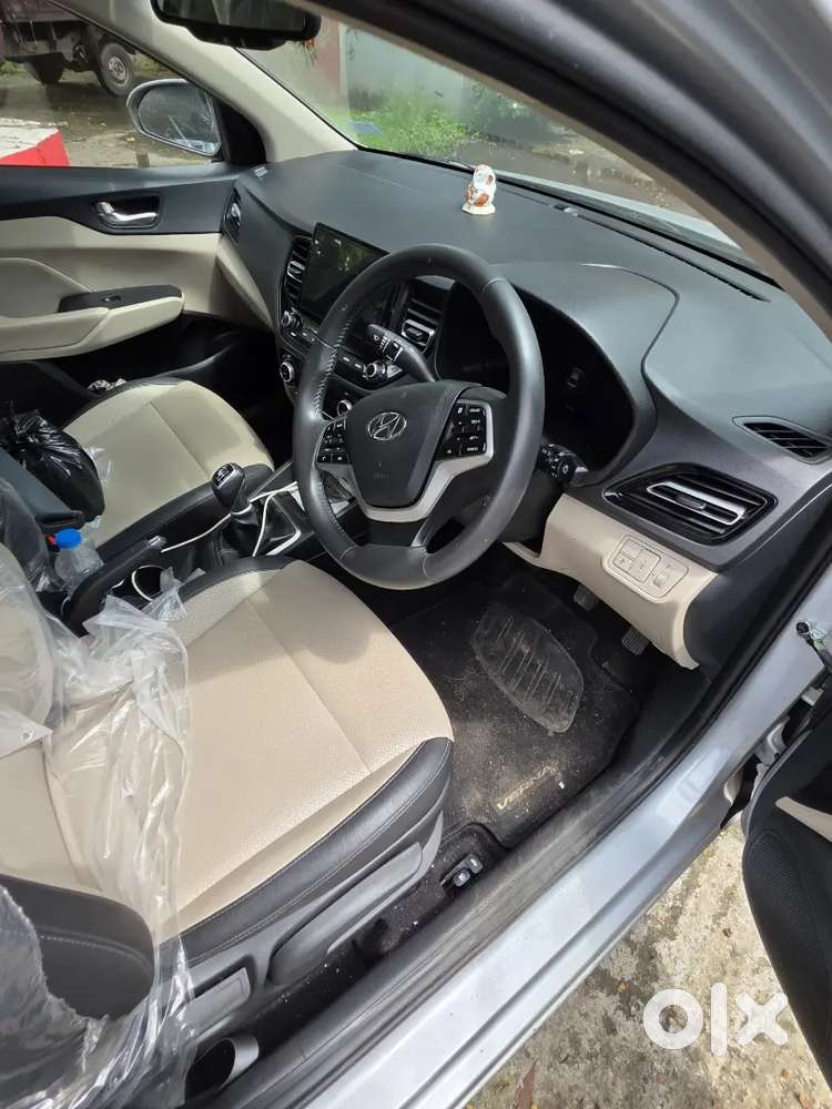 Hyundai Verna Petrol Mt 2021