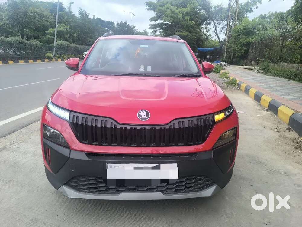 Skoda Kylaq Signature 2025 Petrol At