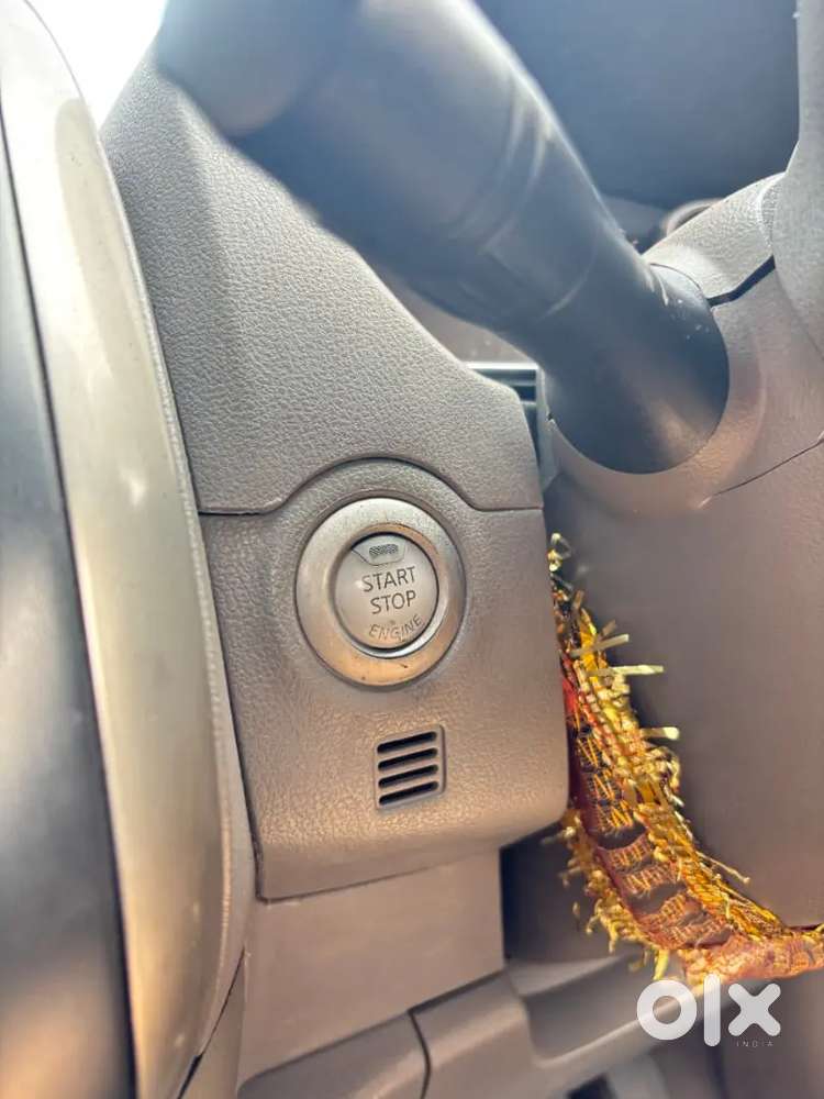 Nissan Sunny 2012 Model Top End Version
