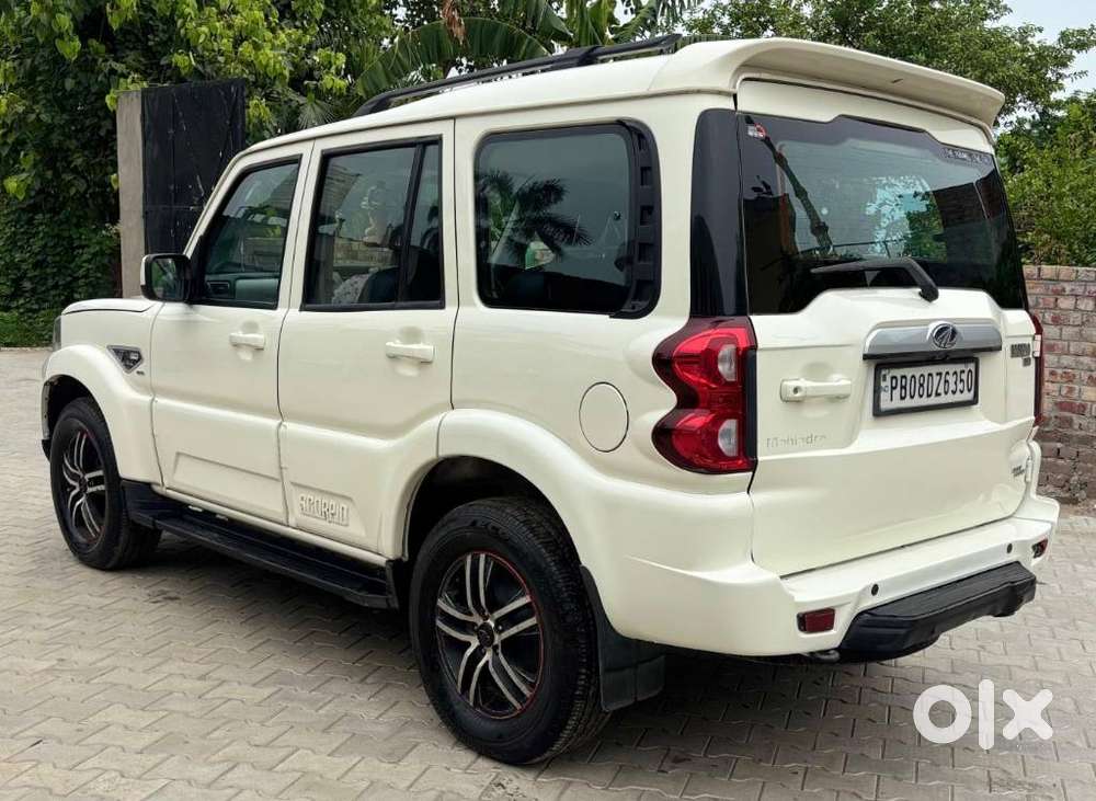 Mahindra Scorpio Classic, 2018, Diesel