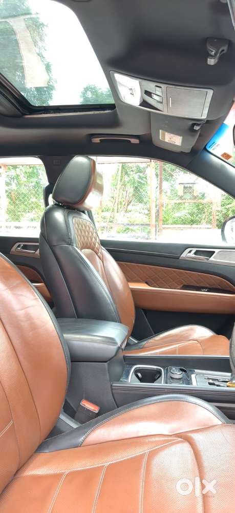 Mahindra Alturas G4 4x2 At, 2019, Diesel