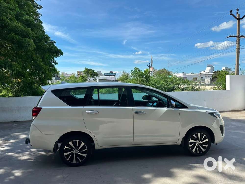 Toyota Innova Crysta Zx At  2022  Diesel  Well Maintained
