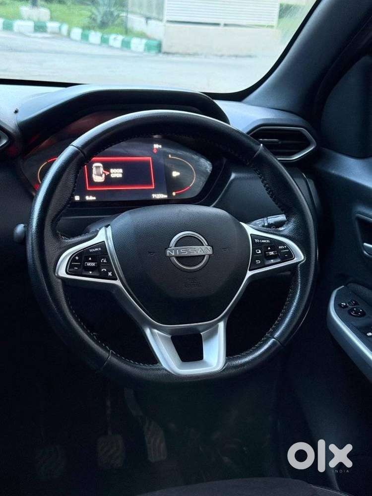 Nissan Magnite 1.0 Xv, 2022, Petrol