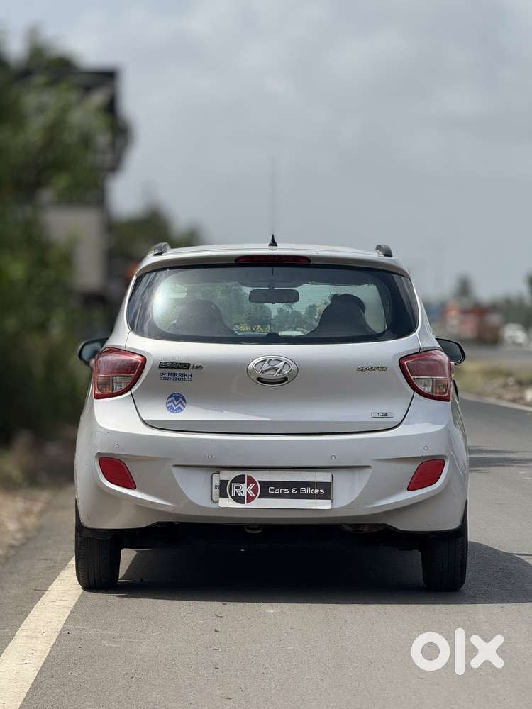 Hyundai Grand I10 Sportz, 2016, Petrol